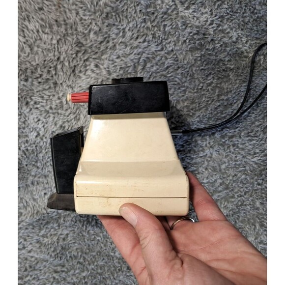 VTG Polaroid Land Camera Swinger Model 20 Strap Photography Decorations Untested - Picture 10 of 12
